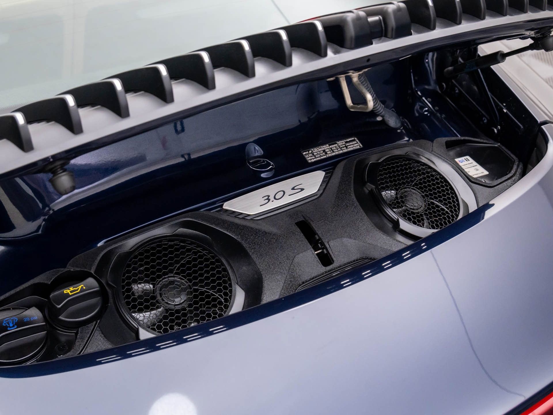 Certified 2020 Porsche 911 Carrera 4S image 31