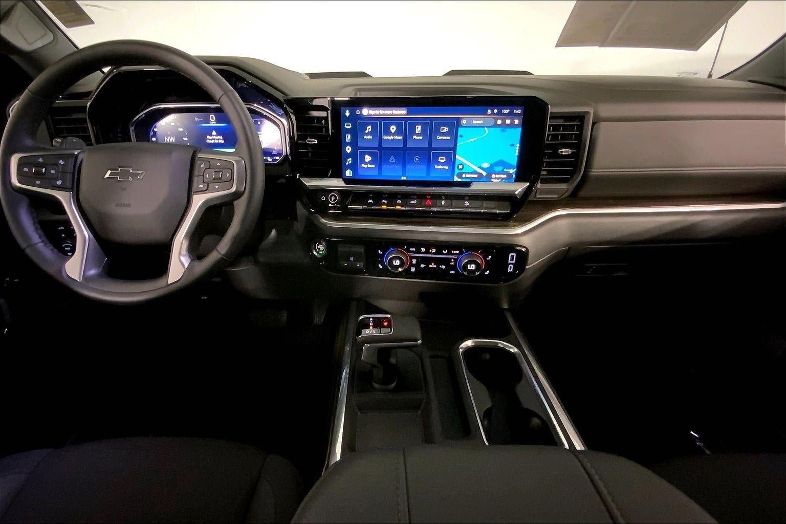 Used 2026 Chevrolet Silverado 1500 LT Trail Boss w/ LT Trail Boss Premium Package AWD/4WD image 15