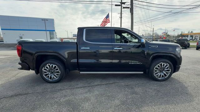 Used 2024 GMC Sierra 1500 Denali Ultimate image 9