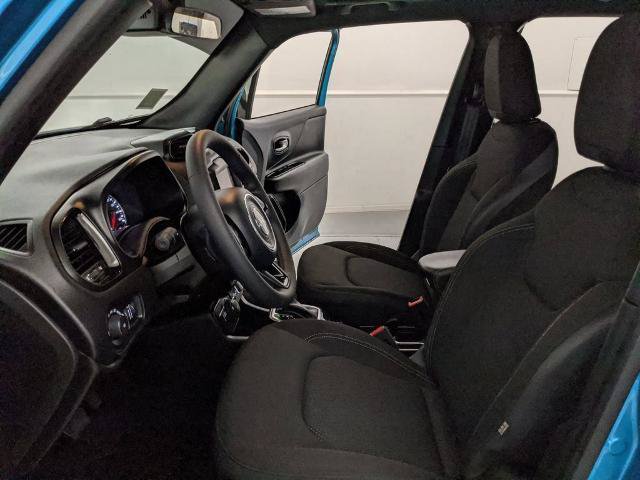 Used 2022 Jeep Renegade Altitude w/ Sun/Sound Group AWD/4WD image 19