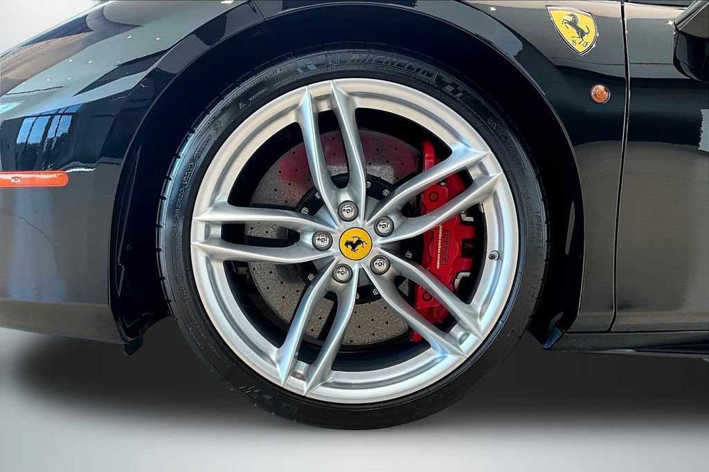 Used 2017 Ferrari 488 Spider RWD image 27