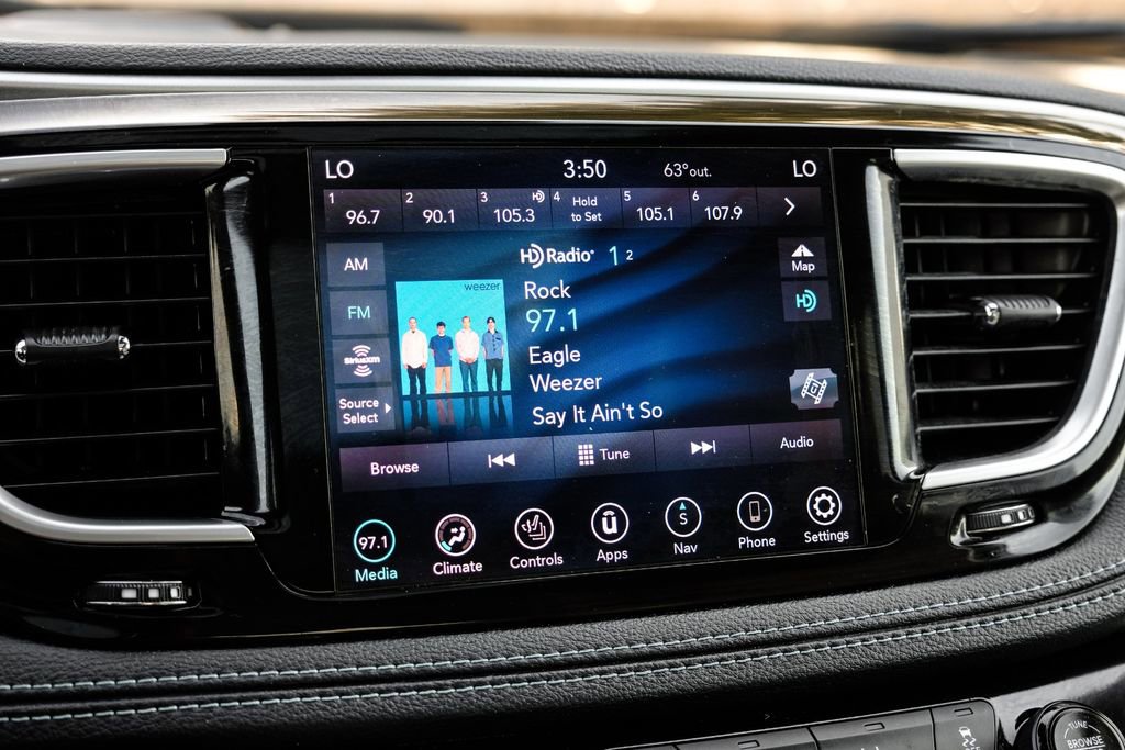 Used 2019 Chrysler Pacifica Limited w/ Advanced Safetytec Group image 32