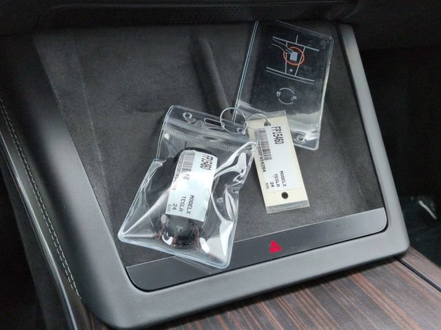 Used 2024 Tesla Model X AWD/4WD image 37