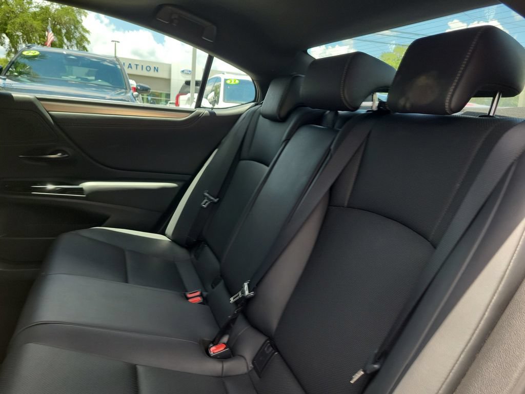 Used 2022 Lexus ES 350 F Sport w/ Accessory Package 2 FWD image 12