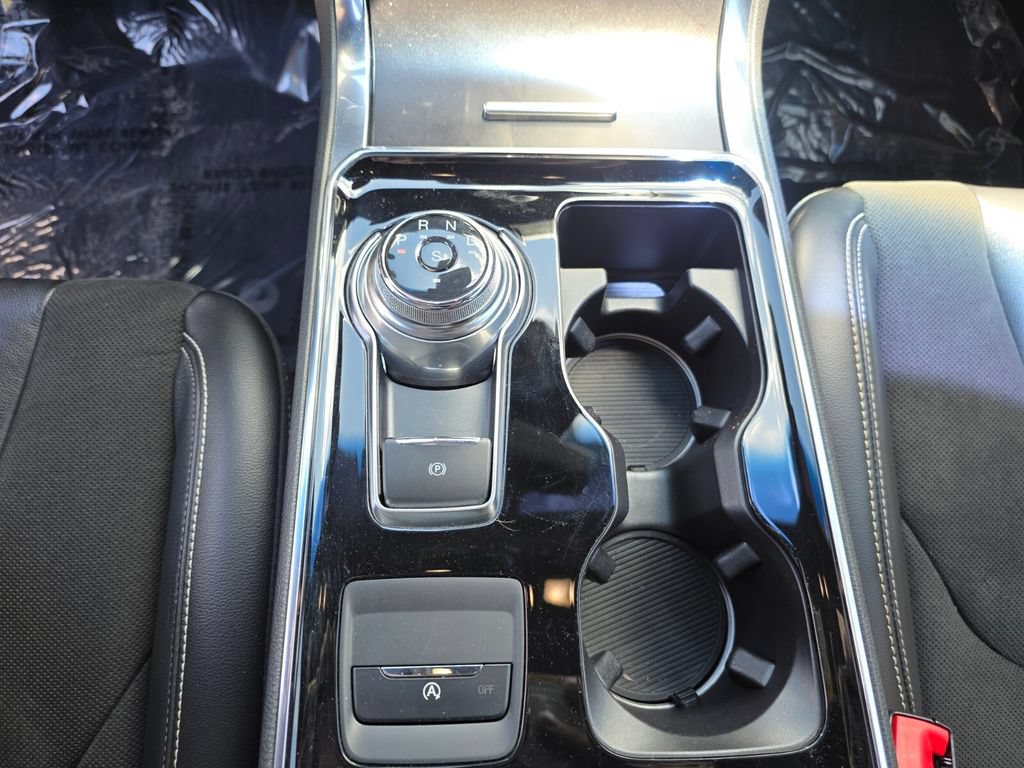 Used 2020 Ford Edge ST AWD/4WD image 25