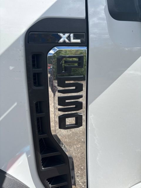 New 2026 Ford F550 4x4 Regular Cab Super Duty w/ XL Chrome Package image 19