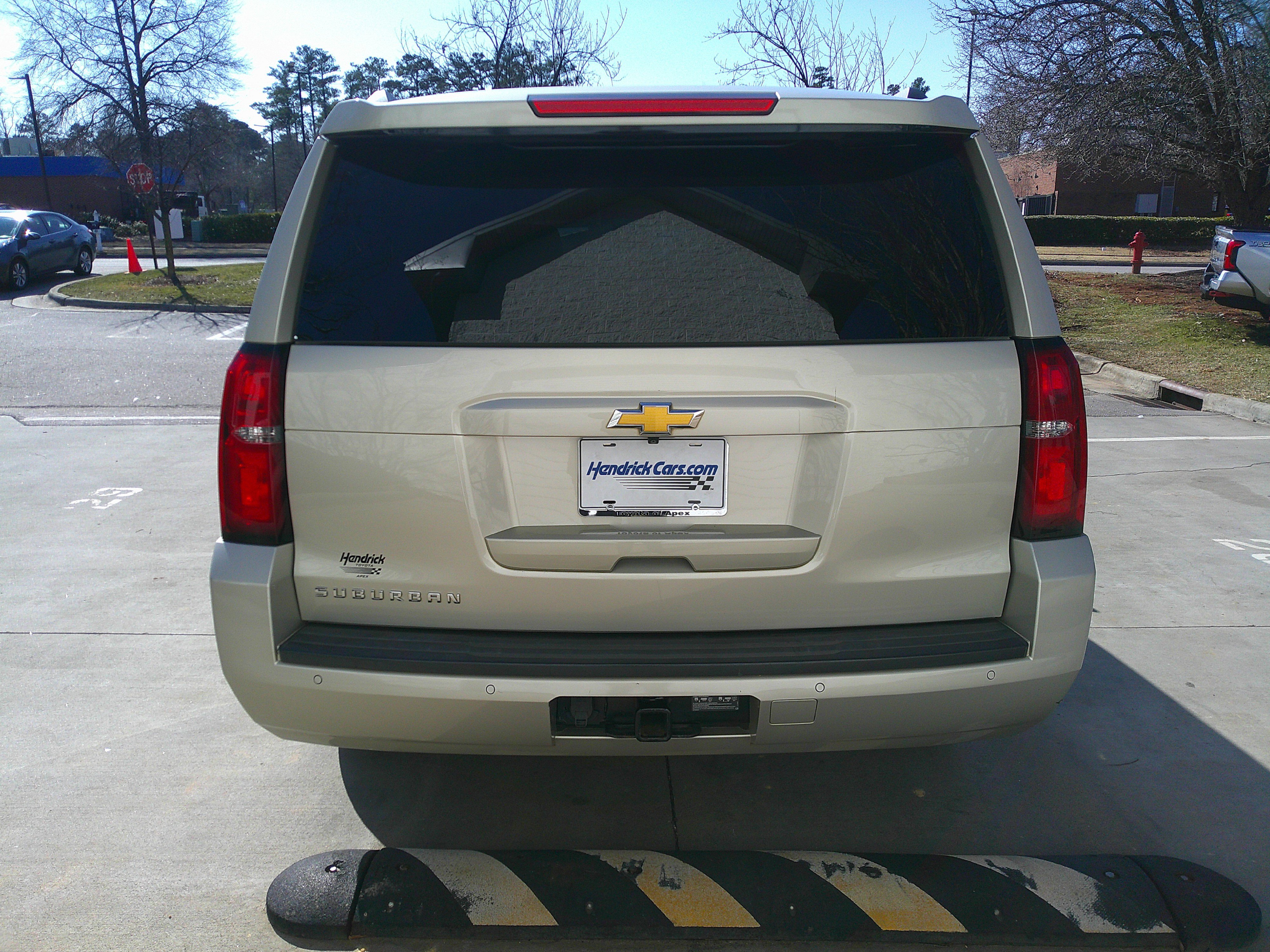 Used 2017 Chevrolet Suburban LT image 11