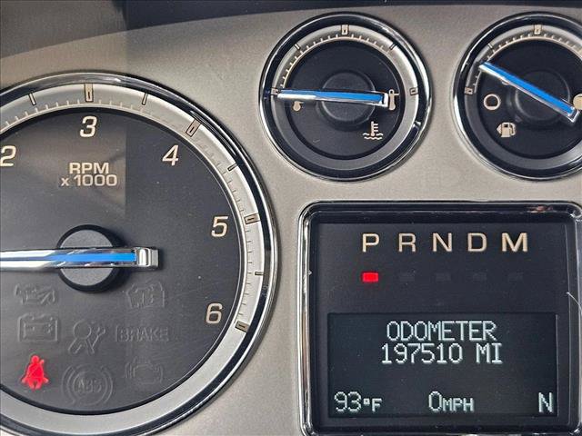 Used 2011 Cadillac Escalade Luxury RWD image 11