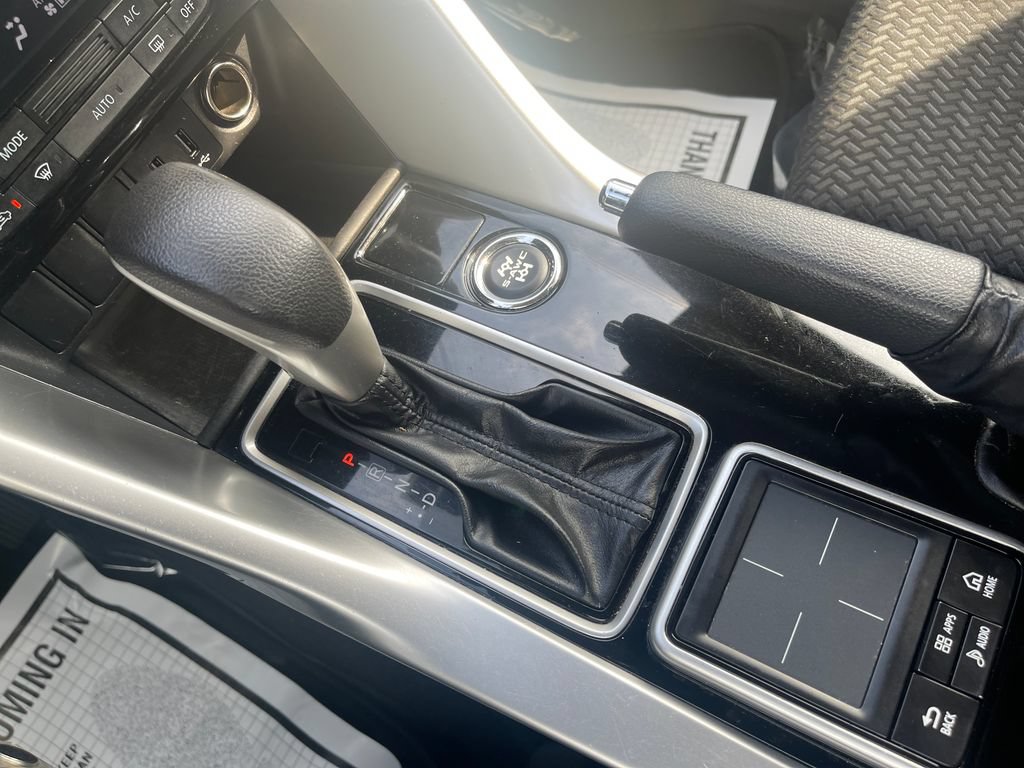 Used 2019 Mitsubishi Eclipse Cross LE AWD/4WD image 22