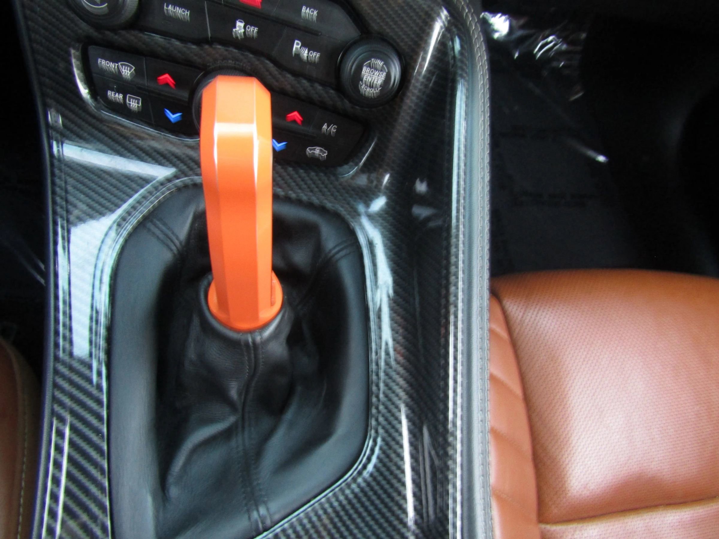 Used 2015 Dodge Challenger SRT w/ Technology Group image 25