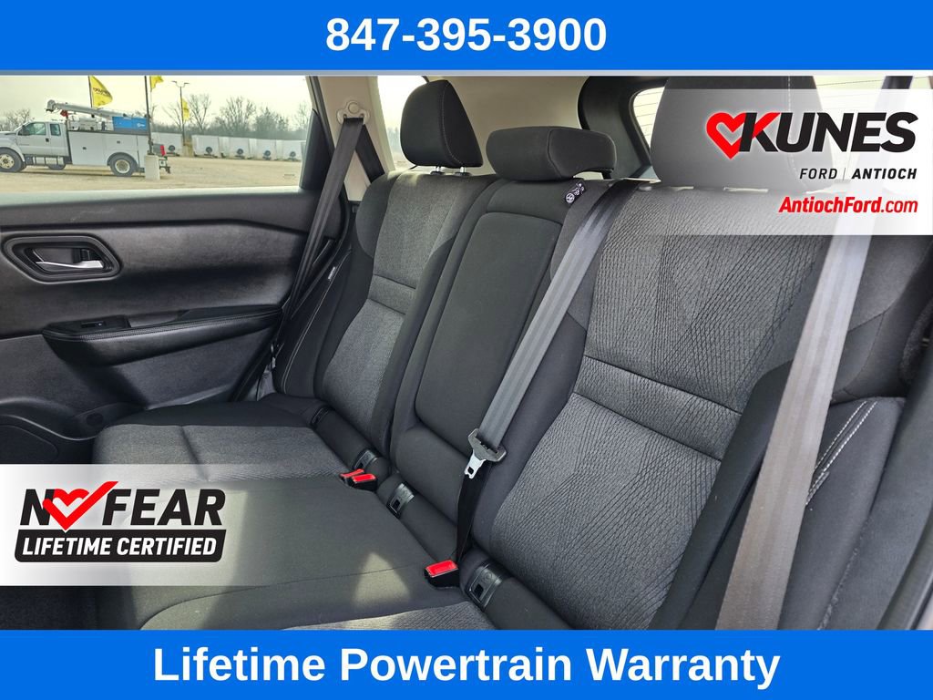 Used 2025 Nissan Rogue SV image 23