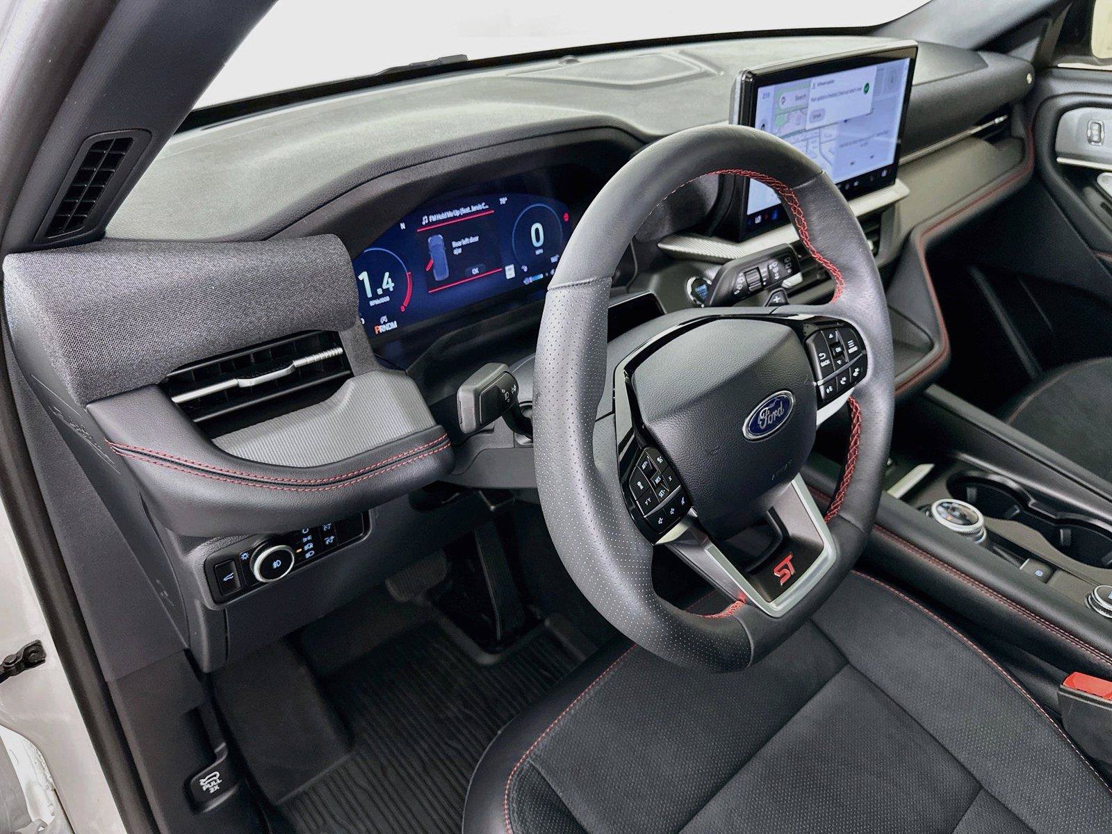 Used 2025 Ford Explorer ST AWD/4WD image 25