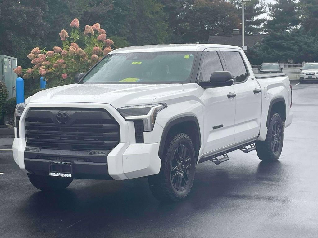 Used 2022 Toyota Tundra SR5 w/ SR5 Convenience Package image 3