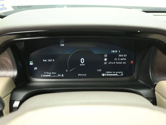 Used 2023 Lincoln Aviator Reserve w/ Equipment Group 201A image 16