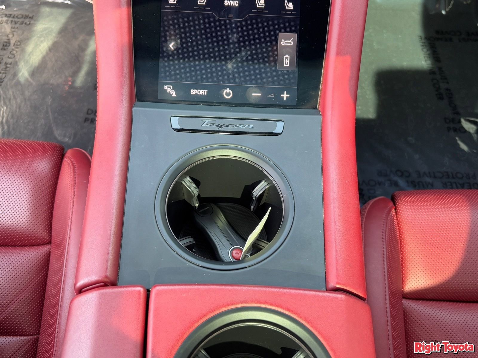 Used 2021 Porsche Taycan RWD image 30