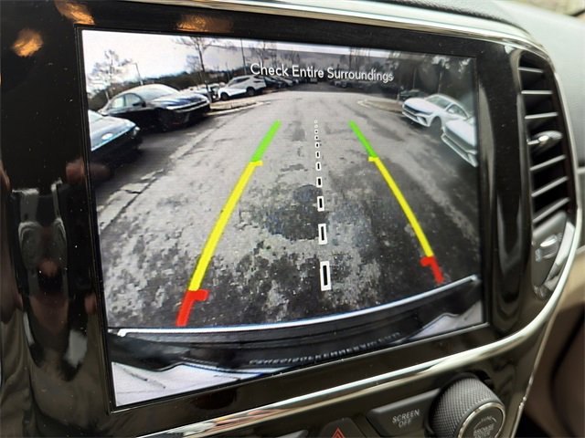 Used 2021 Jeep Grand Cherokee Limited w/ Luxury Group II image 29