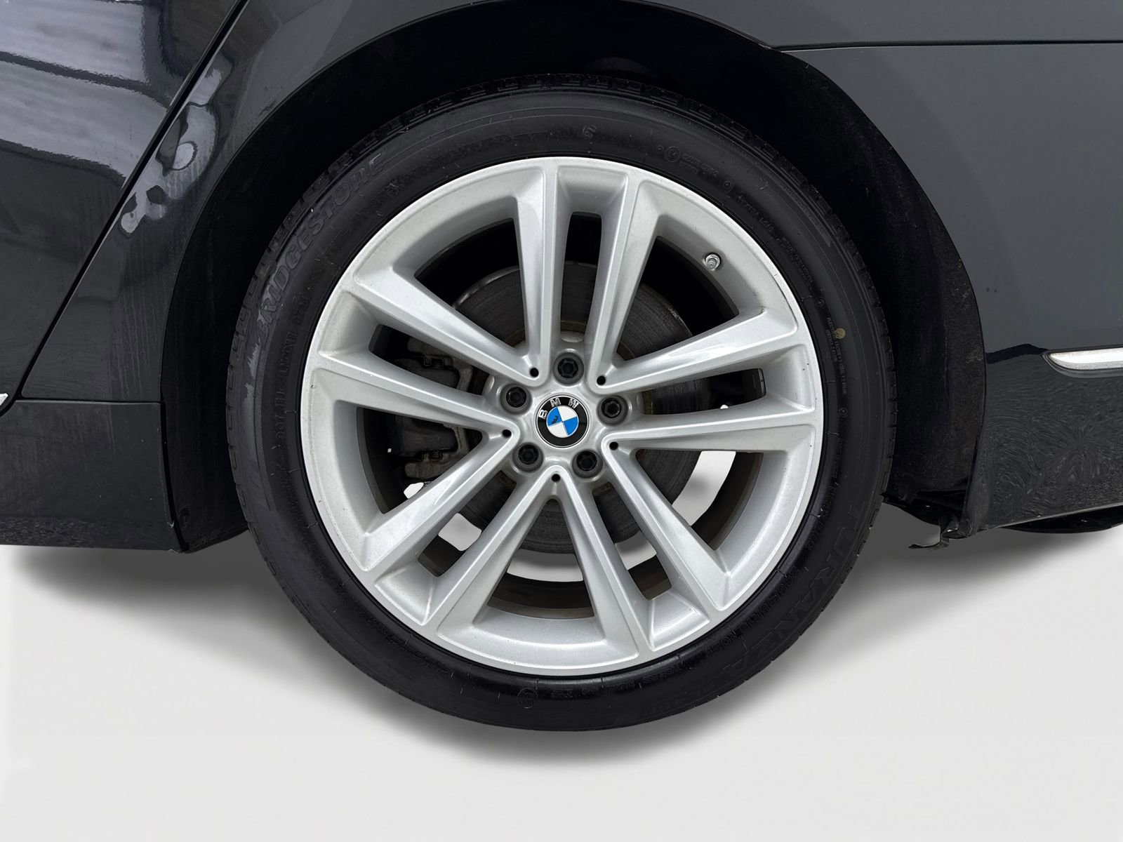 Used 2017 BMW 750i image 51