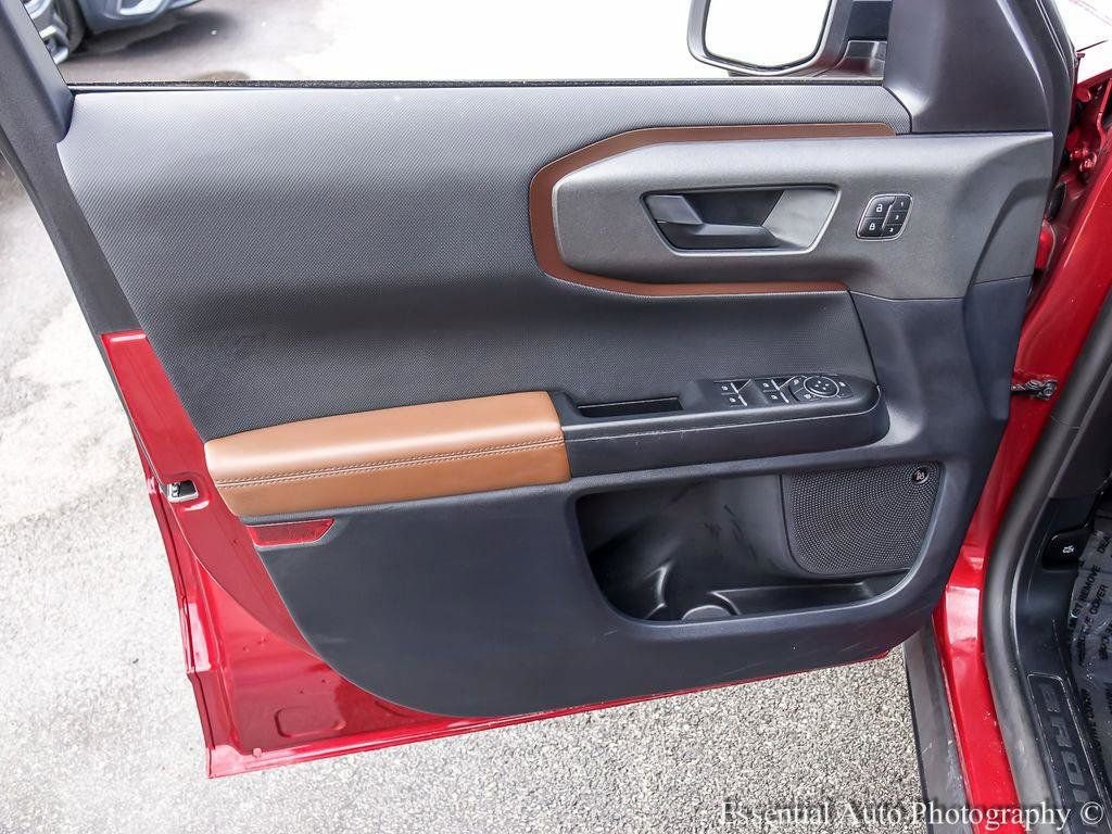 Used 2025 Ford Bronco Sport Outer Banks w/ Outer Banks Tech Package+ image 21