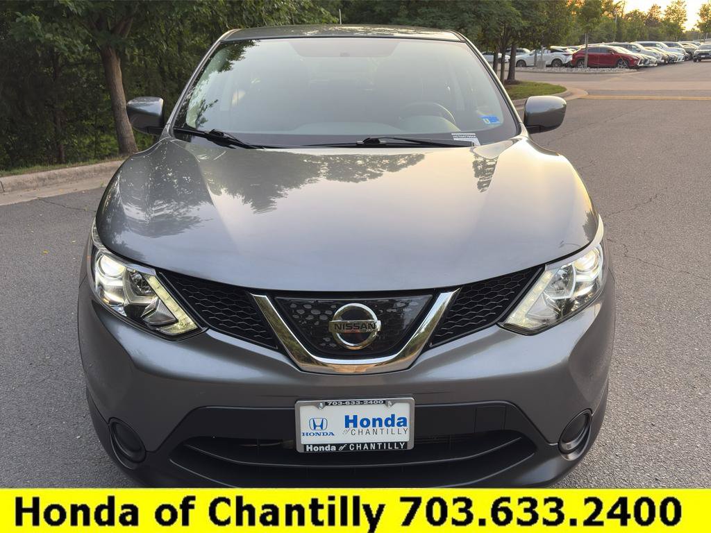 Used 2018 Nissan Rogue Sport S w/ S Appearance Package AWD/4WD image 2