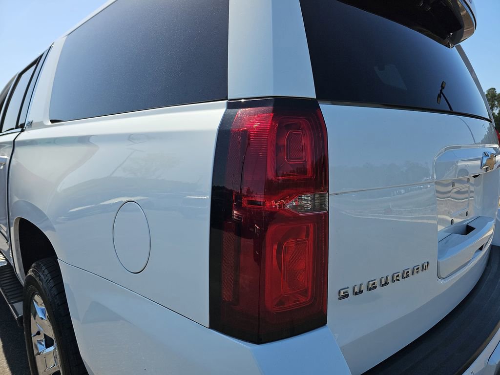 Used 2017 Chevrolet Suburban LT w/ LT Signature Package RWD image 39