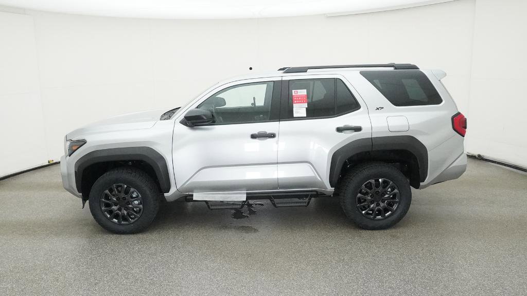 New 2025 Toyota 4Runner SR5 image 6