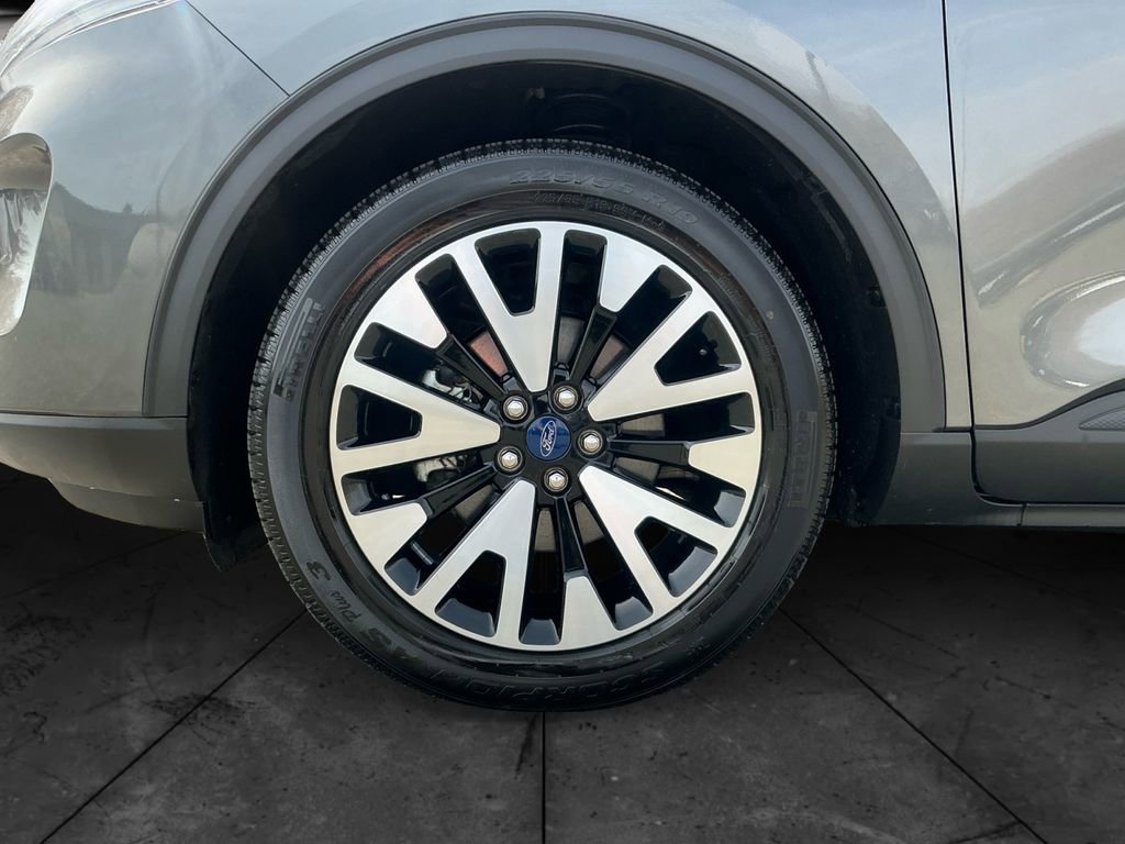 Used 2020 Ford Escape SE Sport image 15