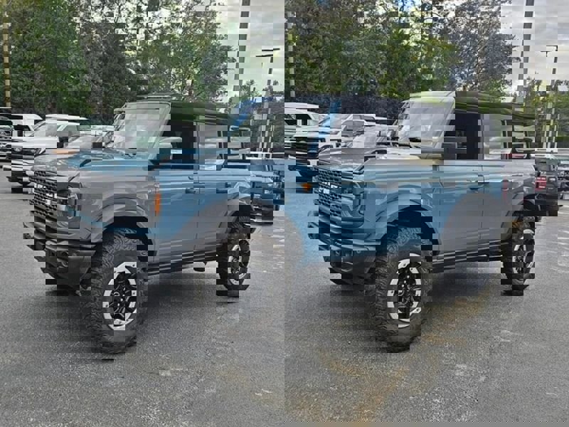 Used 2023 Ford Bronco Badlands image 3