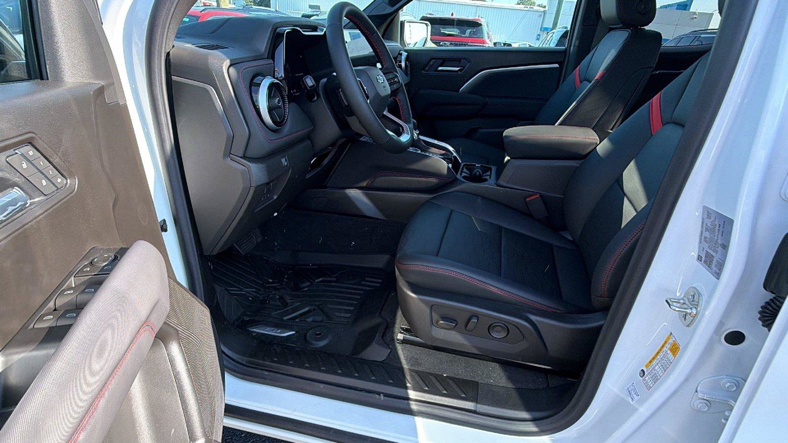 New 2026 Chevrolet Colorado Z71 w/ Technology Package AWD/4WD image 16