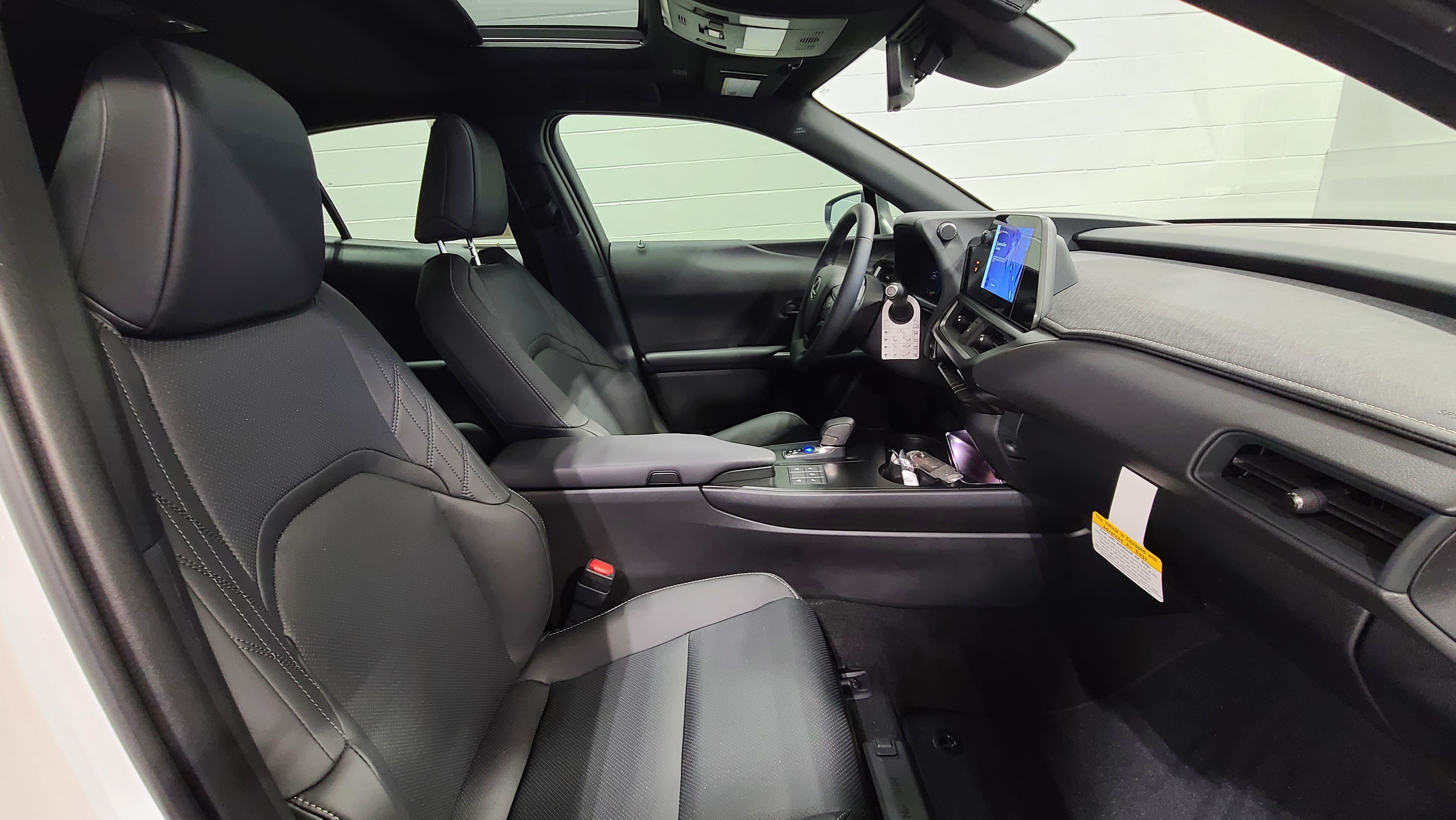 Certified 2026 Lexus UX 300h FWD w/ Accessory Package (2T) image 41