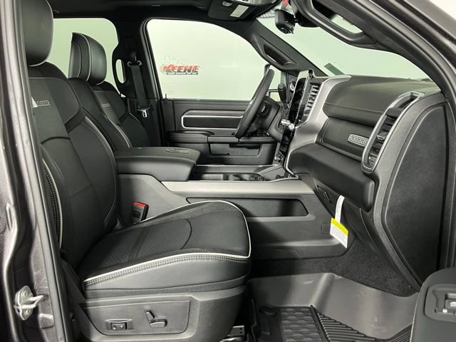 New 2026 RAM 2500 Laramie AWD/4WD image 32