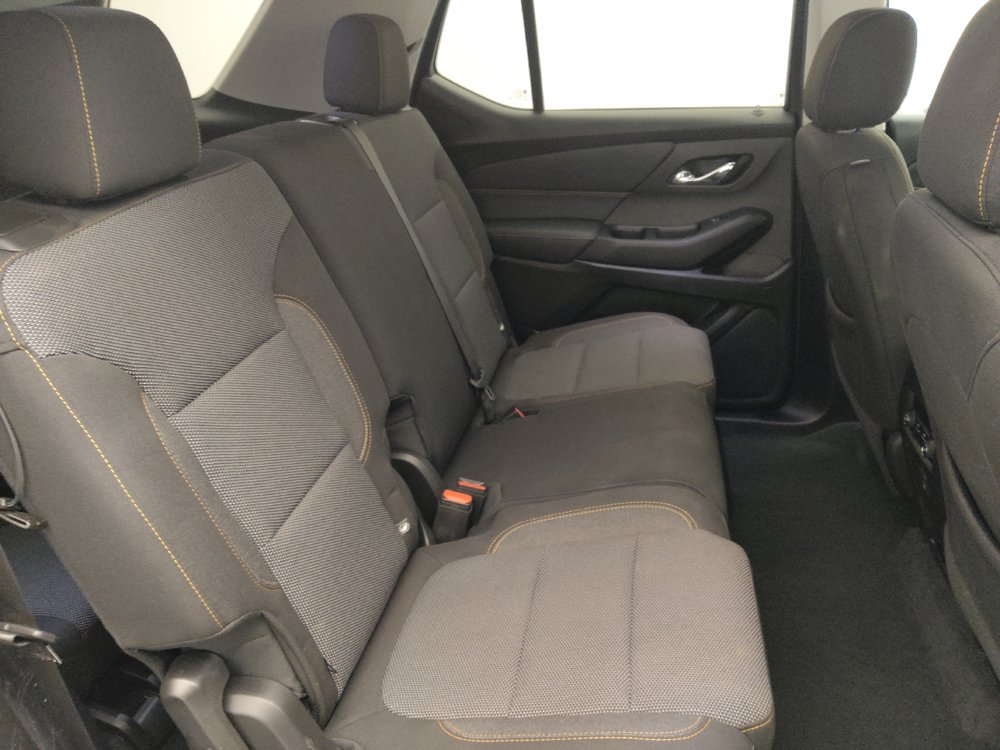 Used 2021 Chevrolet Traverse LS FWD image 19