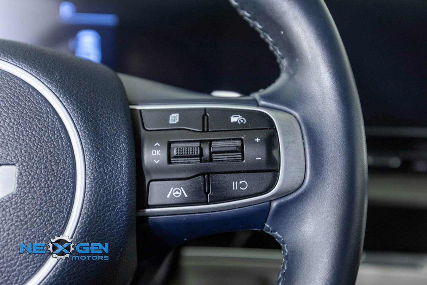 Used 2023 Kia Sportage EX image 15