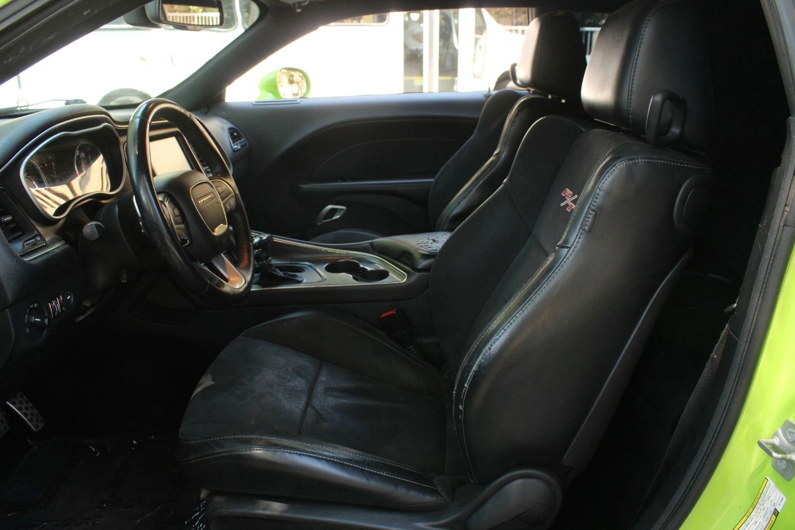 Used 2015 Dodge Challenger R/T Scat Pack w/ Scat Pack Appearance Package RWD image 14