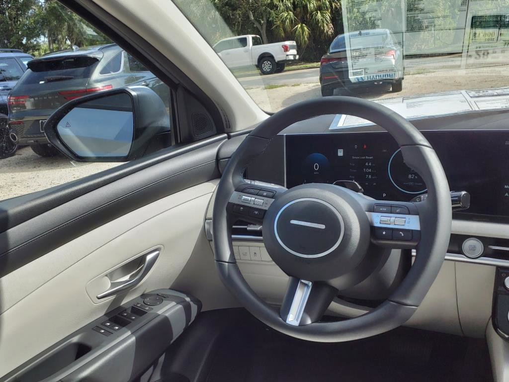 Certified 2025 Hyundai Tucson SEL image 13