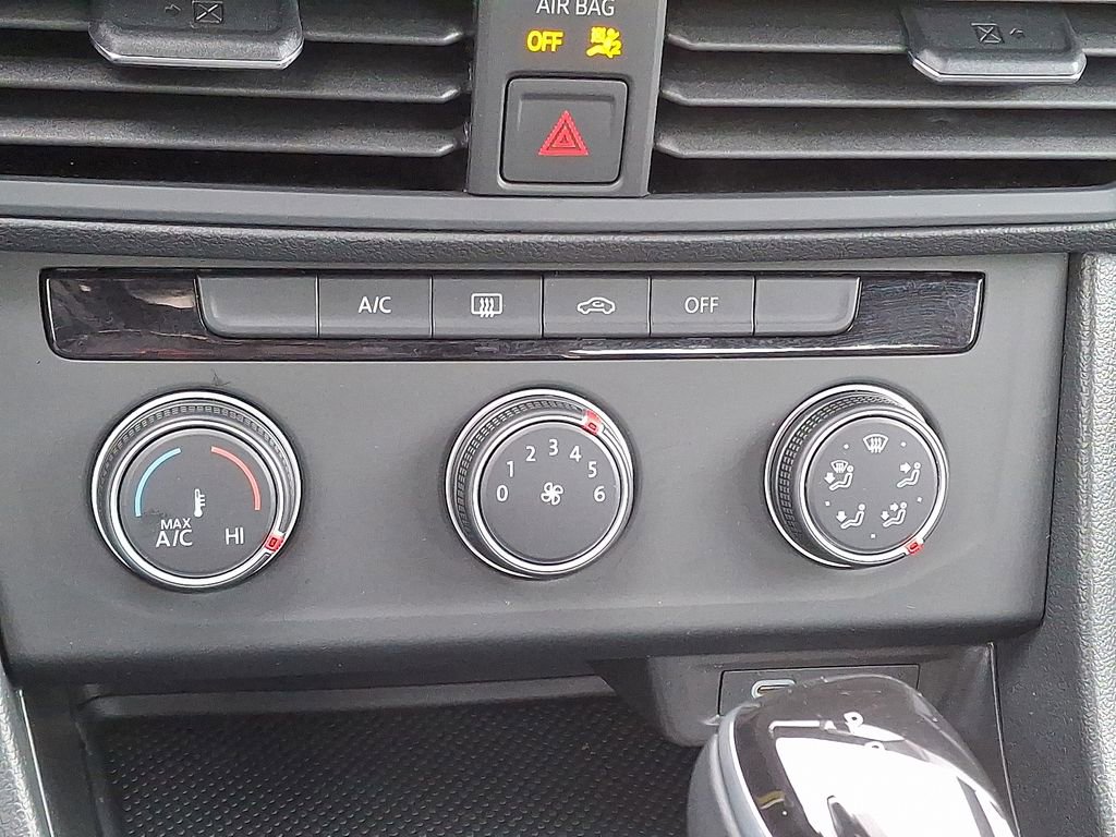 Used 2023 Volkswagen Jetta Sport image 18