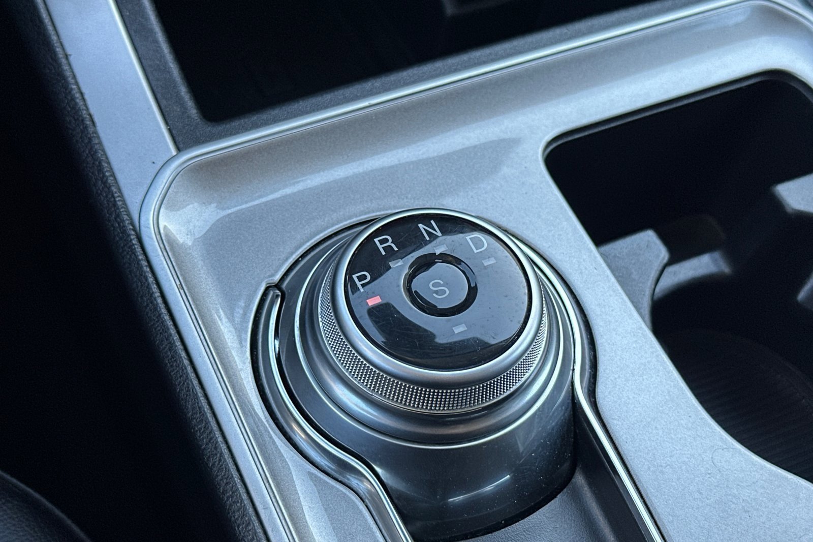 Used 2024 Ford Edge SEL w/ Convenience Package image 20