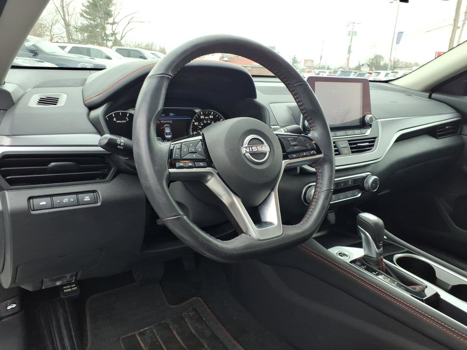 Used 2023 Nissan Altima 2.5 SR image 22