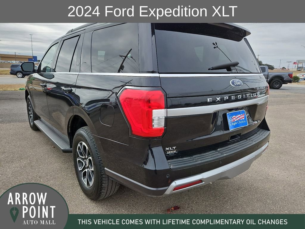 Used 2024 Ford Expedition XLT image 9
