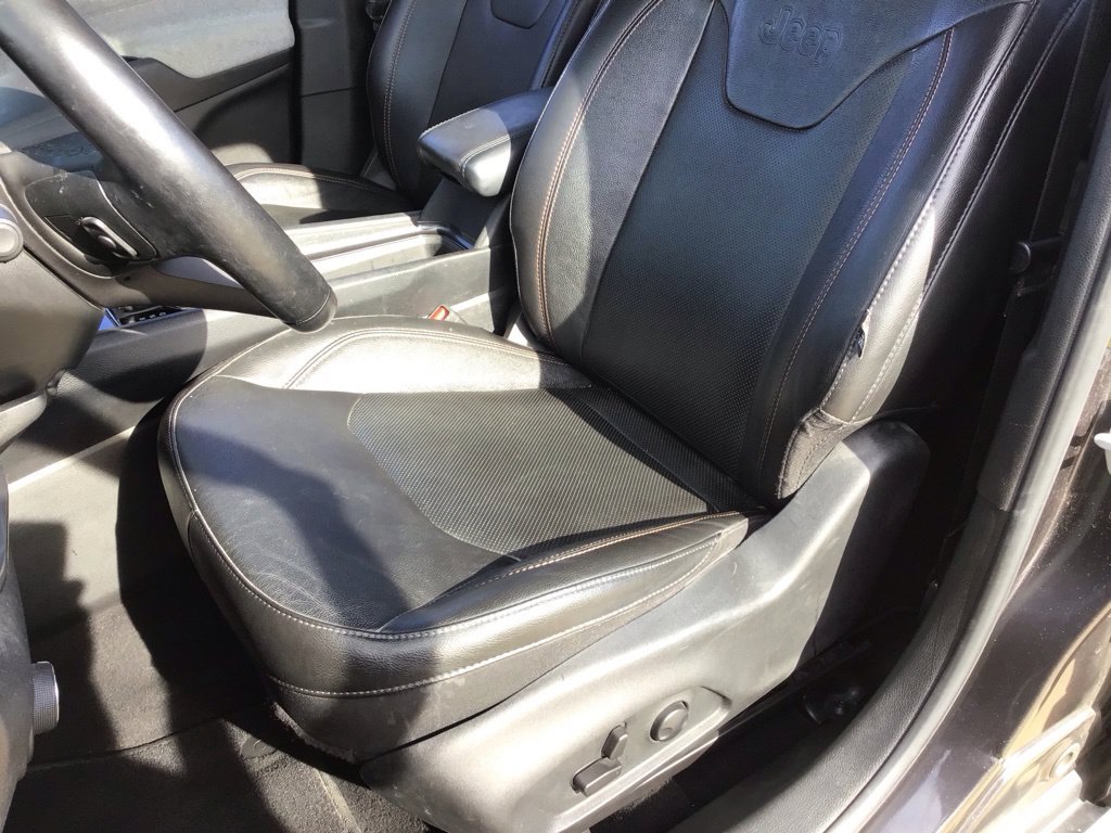 Used 2022 Jeep Compass Latitude w/ Sun and Sound Group AWD/4WD image 7
