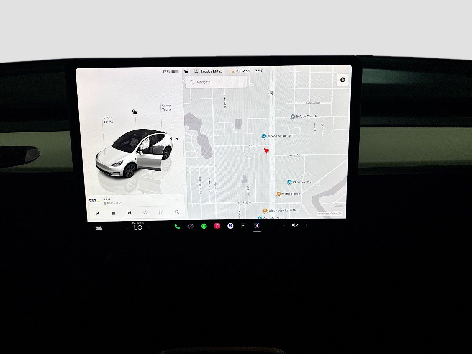 Used 2025 Tesla Model Y Long Range AWD/4WD image 11