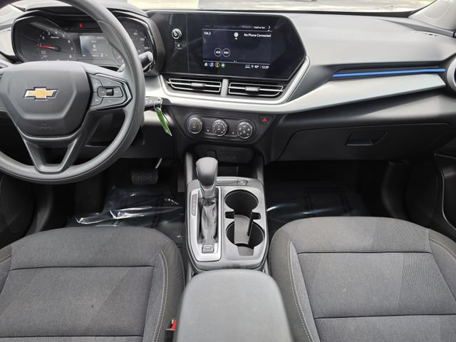 Used 2025 Chevrolet Trax LS w/ LS Convenience Package FWD image 16