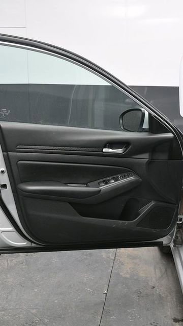 Used 2021 Nissan Altima 2.5 S FWD image 17