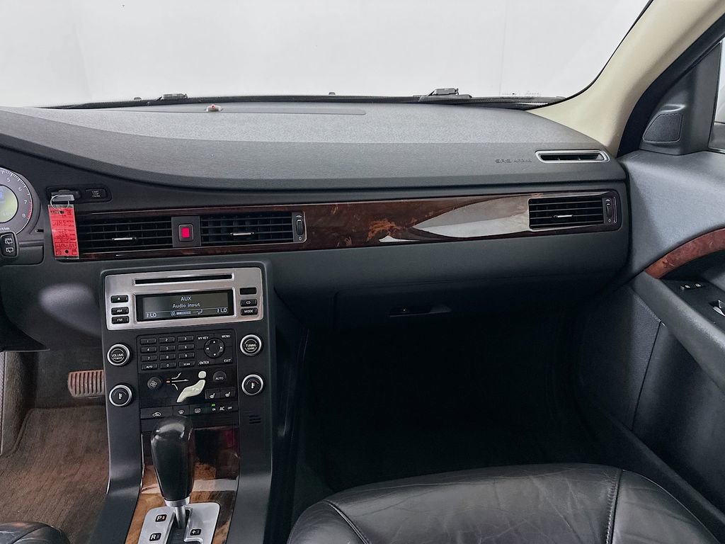 Used 2008 Volvo V70 image 20