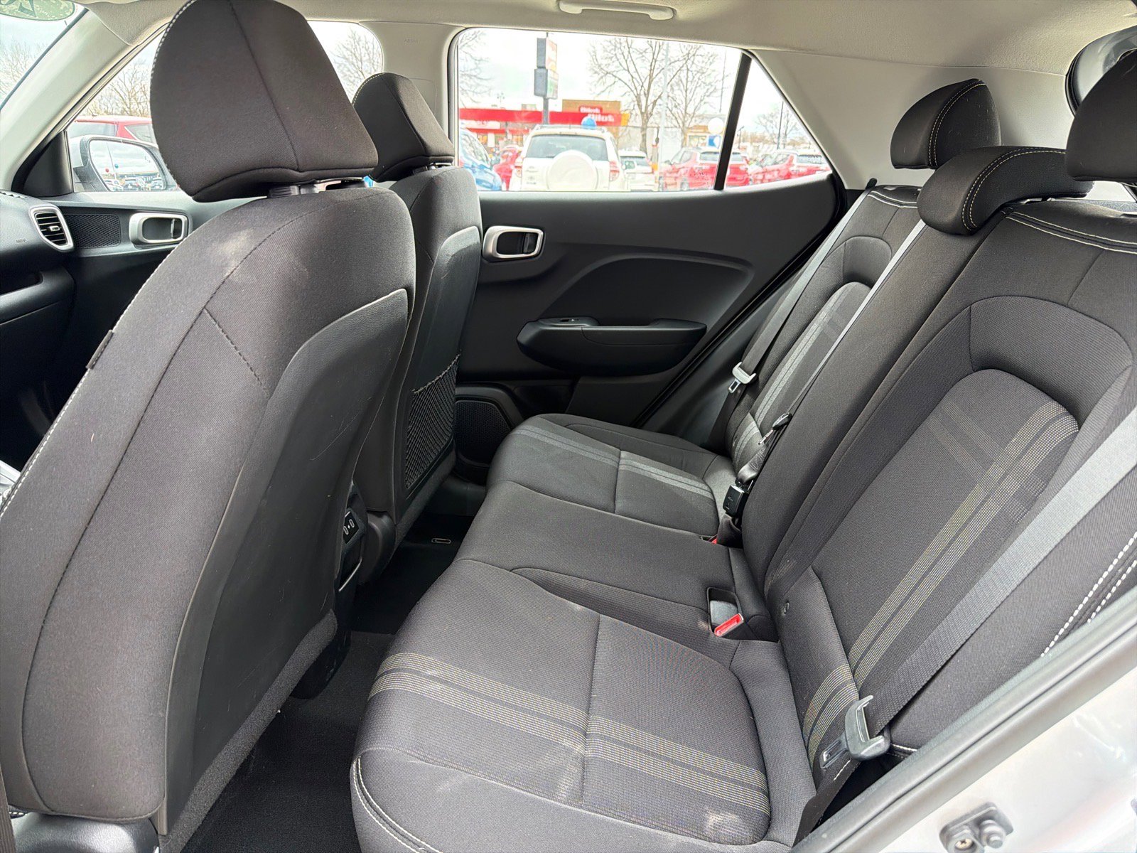 Used 2025 Hyundai Venue SEL image 22