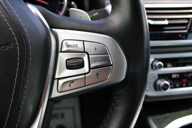 Used 2019 BMW 750i M SPORT DRIVER ASSIST+ w/ M Sport Package image 38