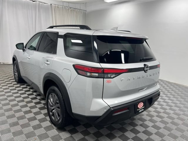 Used 2025 Nissan Pathfinder SV AWD/4WD image 6