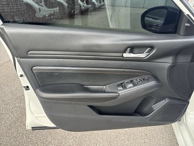 Used 2021 Nissan Altima 2.5 SR FWD image 26