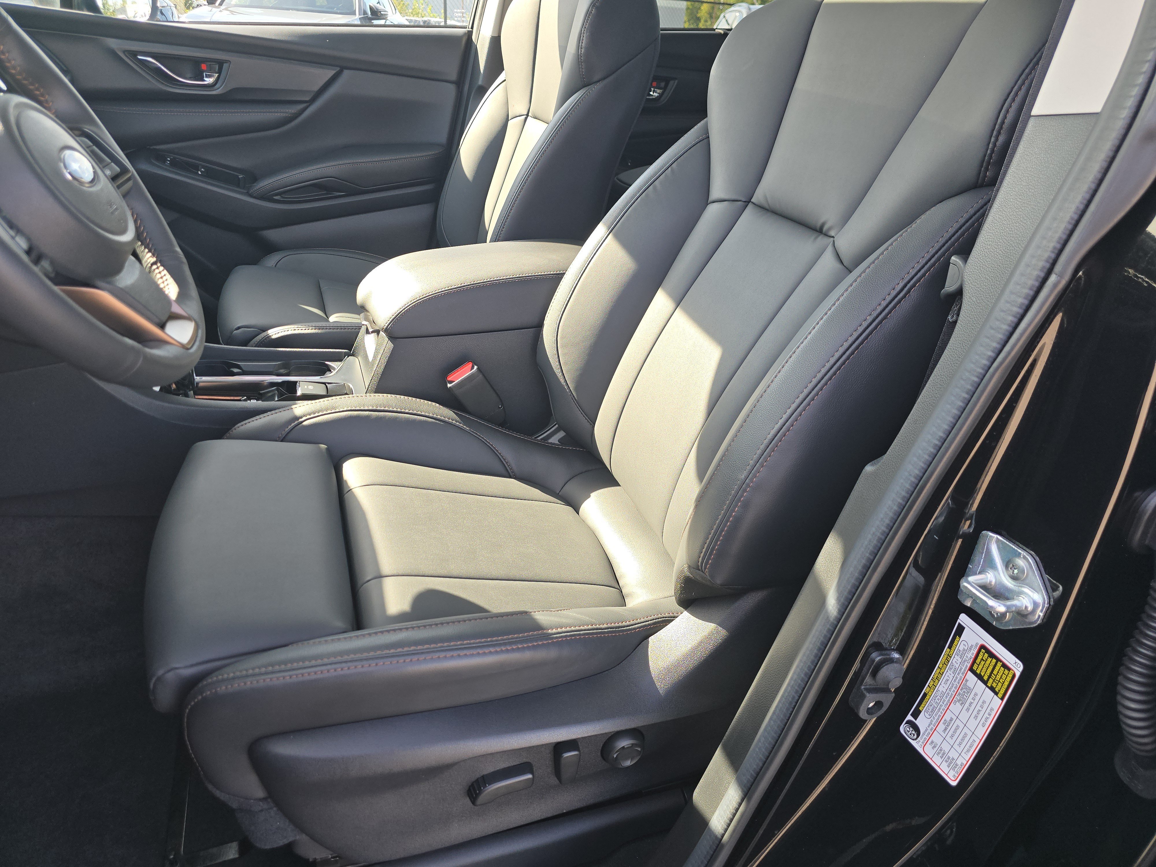 Certified 2025 Subaru Ascent Bronze Edition AWD/4WD image 23