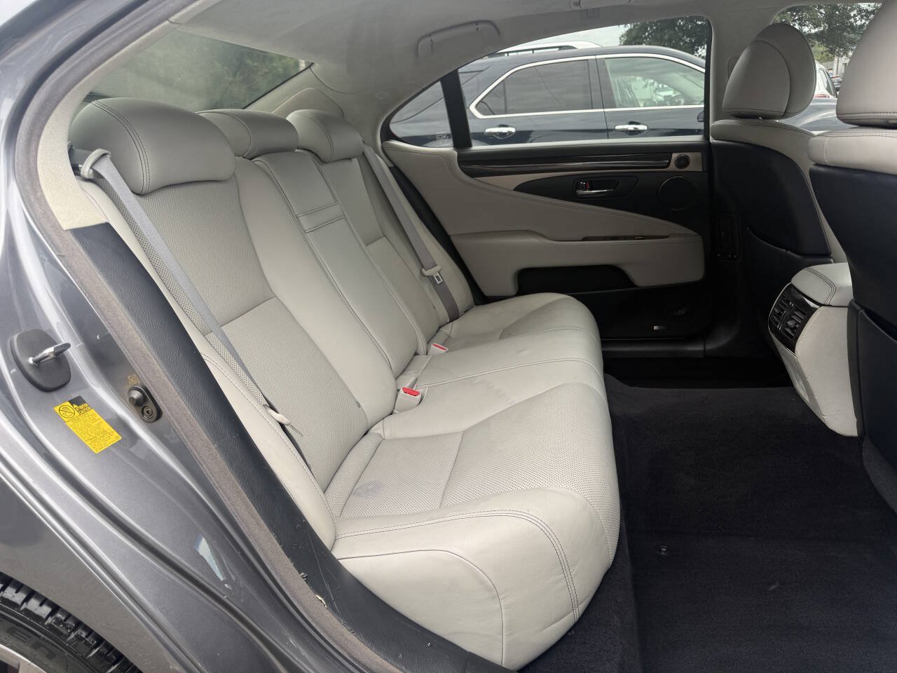 Used 2014 Lexus LS 460 L RWD image 16