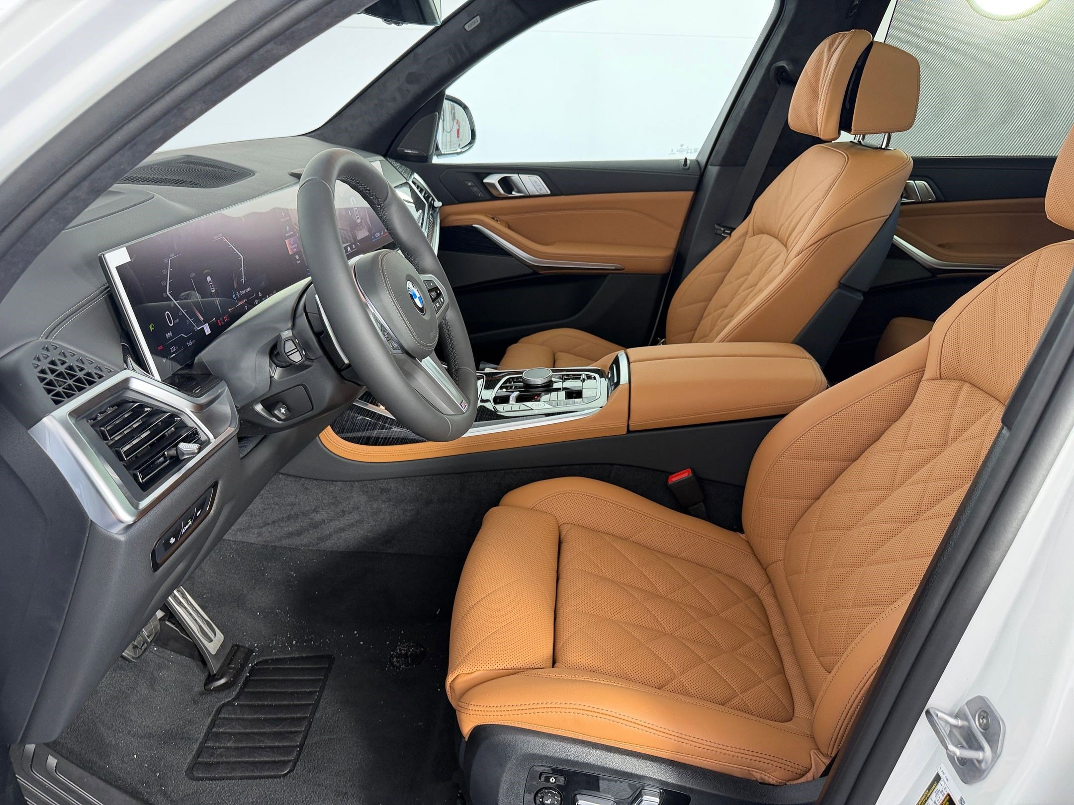 New 2027 BMW X7 xDrive40i w/ M Sport Package AWD/4WD image 5